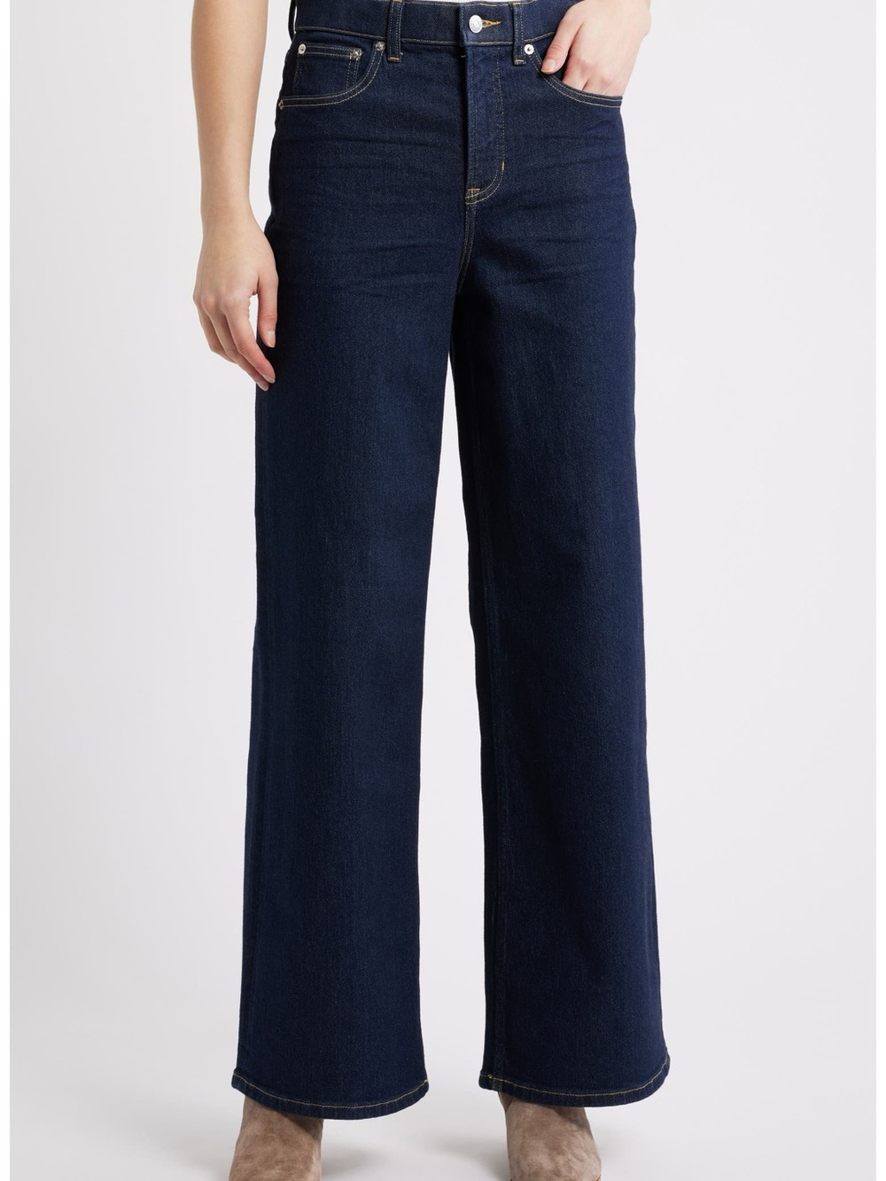 Spanx Dark Wash Denim Jeans. Medium
